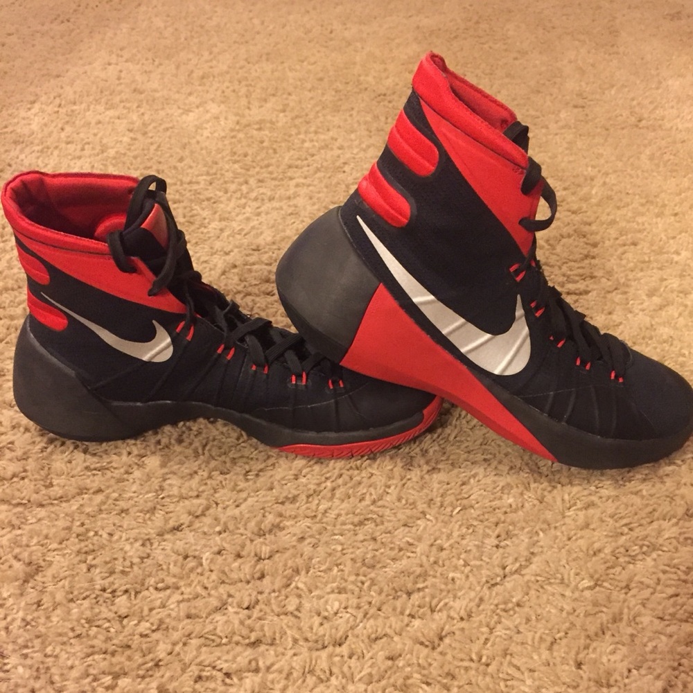 2015 Nike hyperdunk basketball shoes.